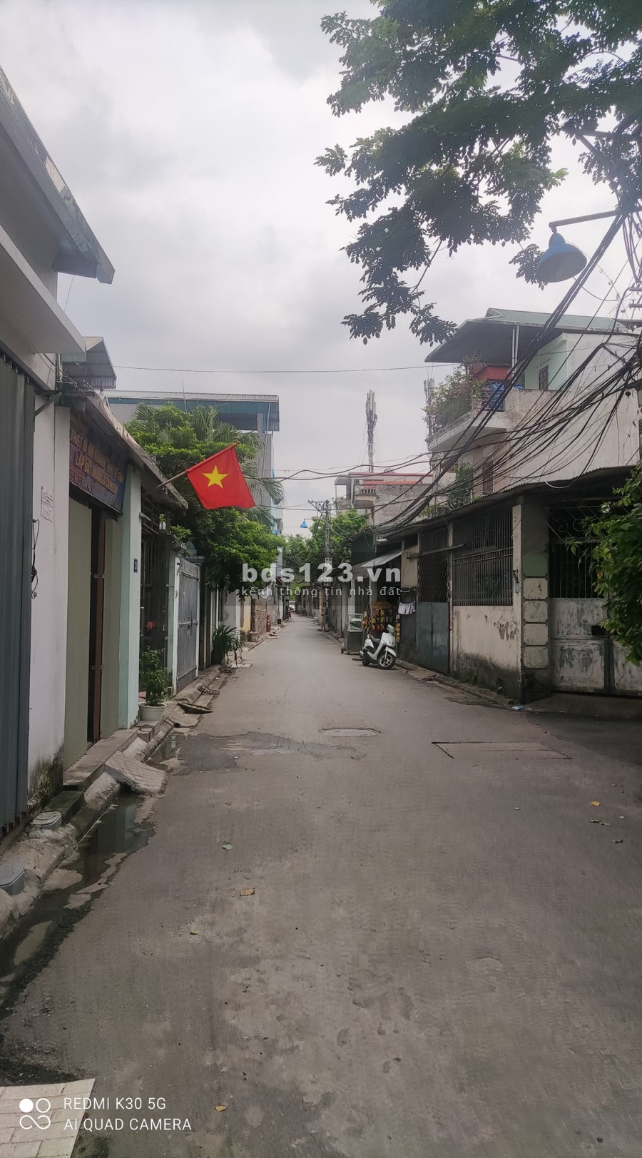 Bán nhà mới sáng loáng View vườn hoa, hàng xóm gã nhà giàu Vinhomes Riverside, nhỉnh 3 tỷ