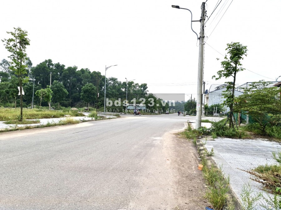 Siêu phẩm đất khu quy hoạch Bàu Vá Lịch Đợi đối diện công viên đường 19.5m, diện tích 100m2