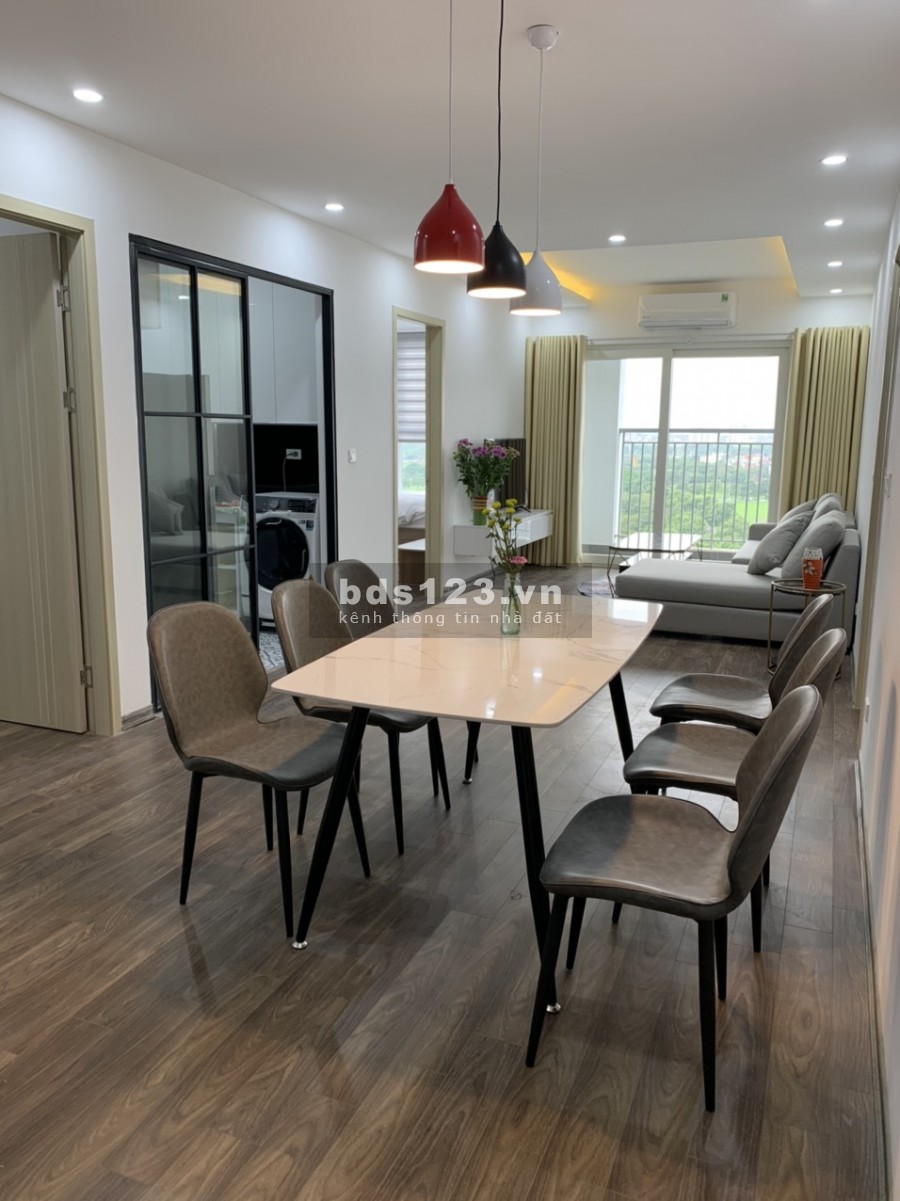 Vợ chồng tôi cần cho thuê căn hộ 2 phòng ngủ ở ngoại giao đoàn giá 7 triệu/th. Gd chính chủ 0966346353