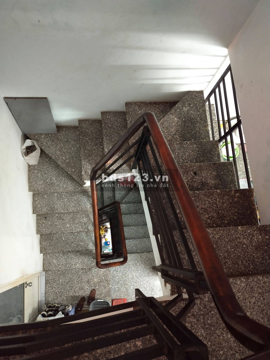 Bán nhà cho thuê 4 tầng BTCT 7PN Cô Giang Quận 1 dt 60 m2 giá rẻ chỉ 6.7 tỷ