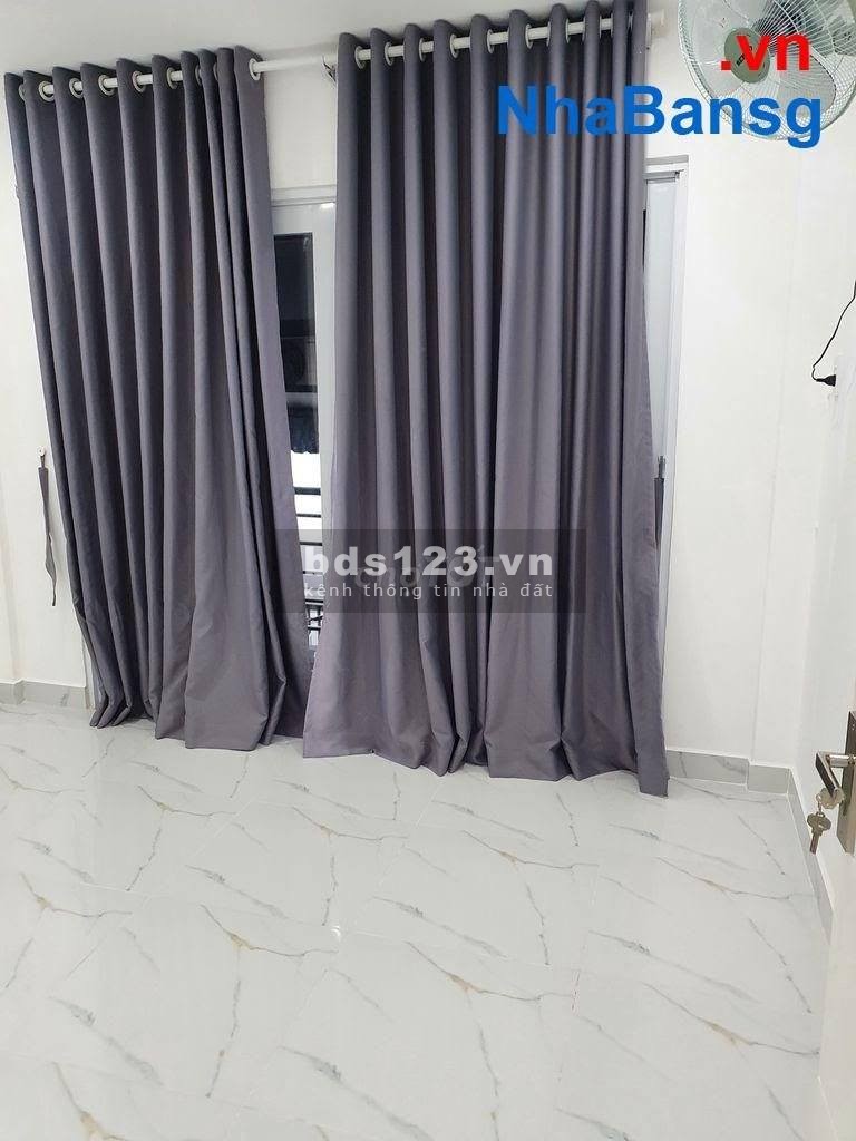 Bán nhà đường Đồng Đen, Tân Bình, diện tích 34m2, nhà mới 2 tầng, giá hời 4,1 tỷ