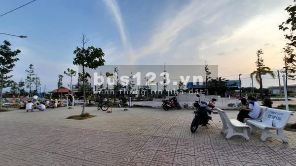 Chính chủ cần bán lô đất trả nợ ngân hàng, giá cả còn thương lượng, lh 0333439962