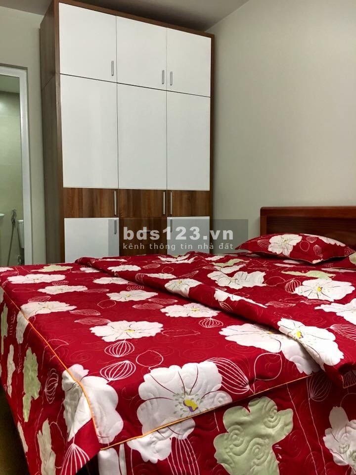Tìm nữ ở ghép chung cư sạch sẽ điện nước giá dân