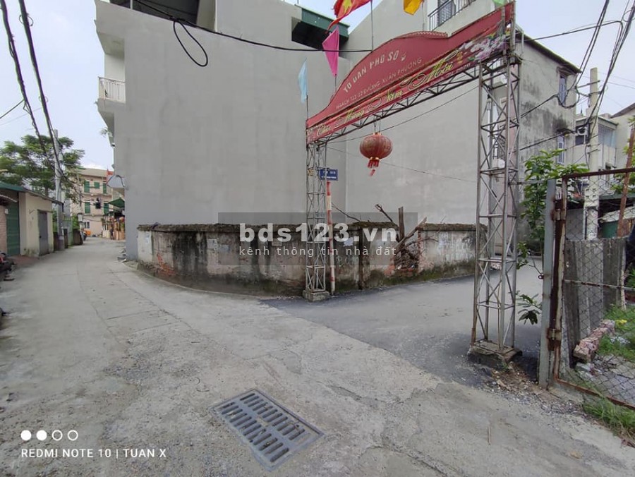 Ô tô vào nhà gần bãi nở hậu Thông tứ tung dt 39m2 Đất Xuân Phương mt 4.8 giá 2.45 tỷ