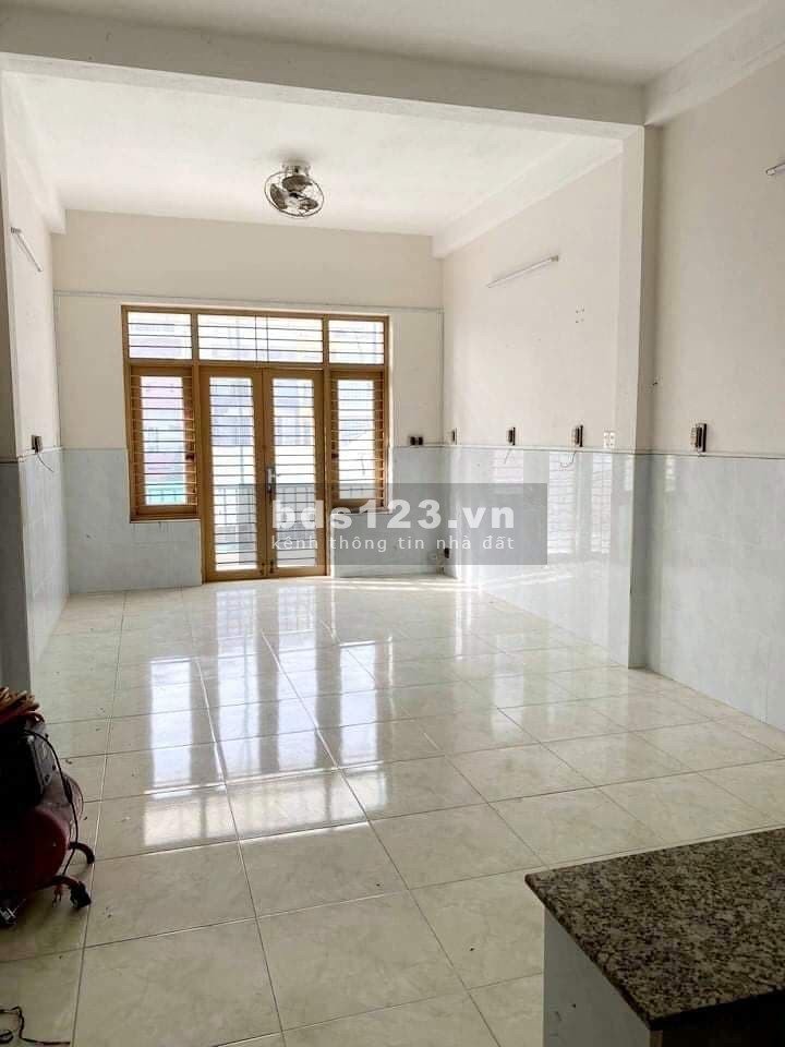 Siêu rẻ nhà Sơn Kì Quận Tân Phú, diện tích 81m2, 4 tầng, giá bán chỉ 6,3 tỷ