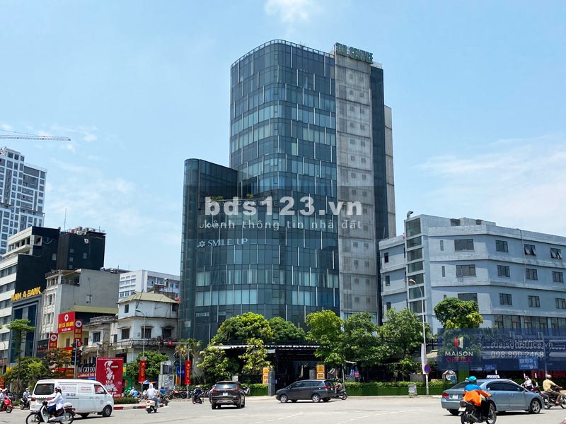 Bán nhà Liễu Giai, siêu Vip lô góc 3 mặt thoáng, vỉa hè siêu rộng, sổ đỏ vuông vức, lhcc