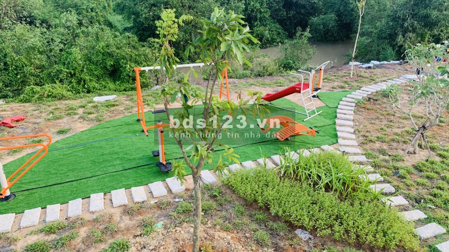 Bán đất thổ cư, sổ hồng, view sông, Quốc lộ 51, ngân hàng hổ trợ vay 70%