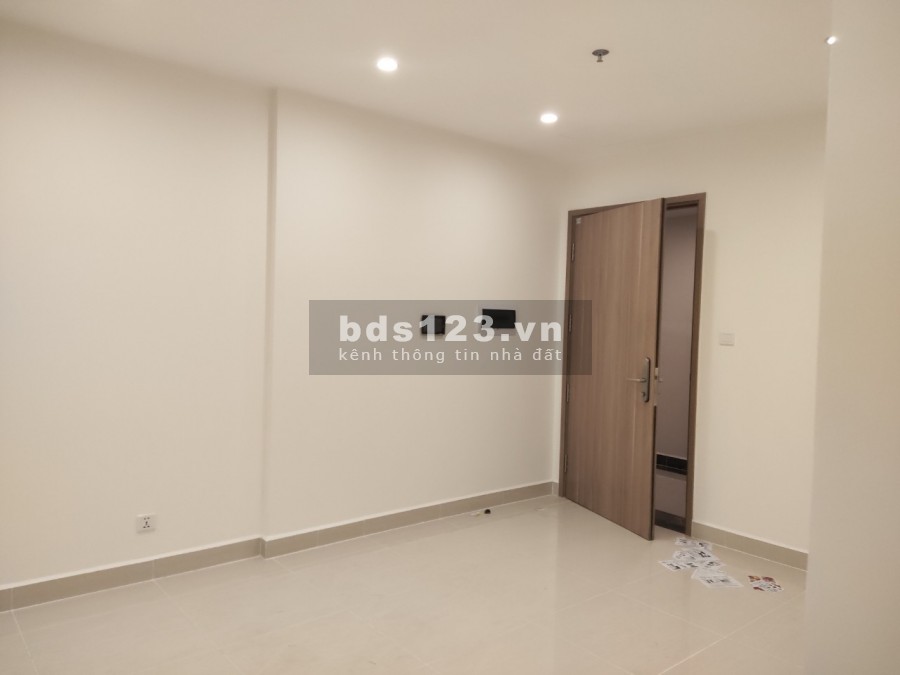 Bán căn hộ chung cư giá rẻ 2.6 tỷ, bao toàn phí, 3 phòng ngủ, 2 wc, cc Vinhomes Smart City