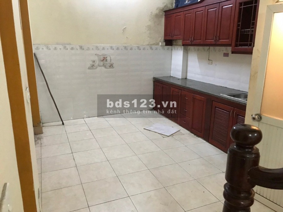 Bán Nhà kim Giang 35M x 4 Tầng, Ngõ 3 Gác 5M ra Đường ô tô tránh. Giá chỉ 3.25 tỷ.