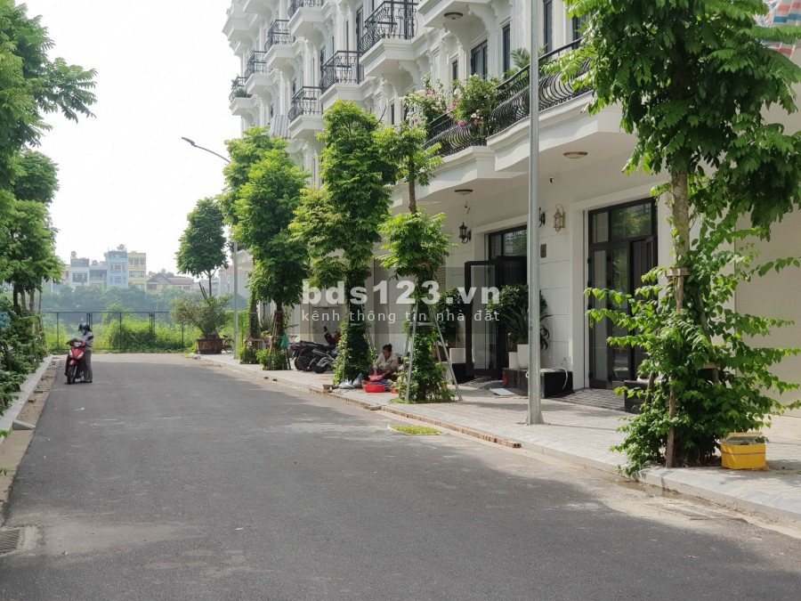 Bán nhà phố Phúc La Hà Đông mặt tiền 5m, kinh doanh cực đẹp giá chỉ 8.99 tỷ