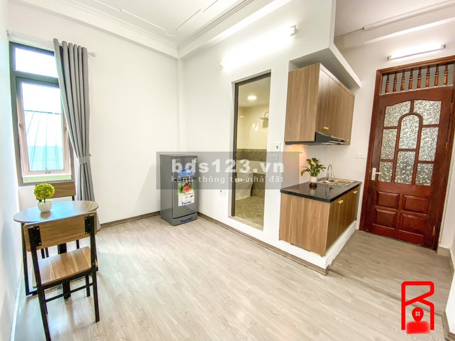 Bán nhà phố Cự Lộc 75m x 5 tầng, lô góc thoáng mát, cho thuê 45tr/tháng. Giá 6,5 tỷ
