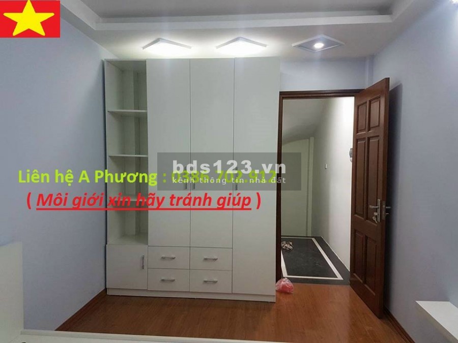 Bán nhà Chiến Thắng,Kinh doanh cực đỉnh, sổ nở hậu 45m2*4T, giá chỉ 4,5 tỷ.