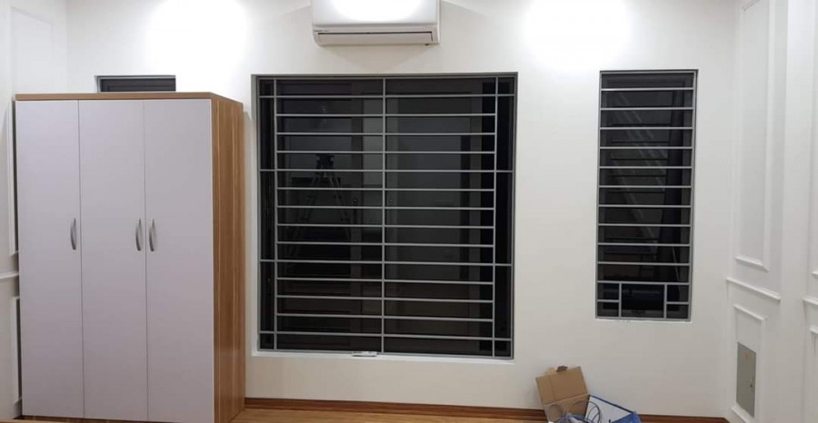 Nhà mới đẹp Hoàng Ngân 45m2, 5 tầng 7 phòng ngủ 3 bước ra ô tô- giá chỉ hơn 4 tỷ