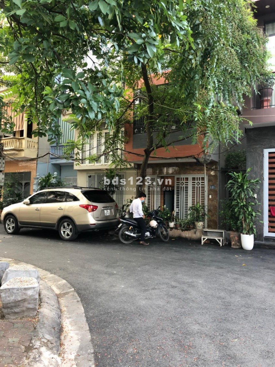 Bán nhà Thanh Xuân, lô góc thoáng sáng, diện tích 25m2, mt 3.7m, 4 tầng, giá bán 4.25 tỷ