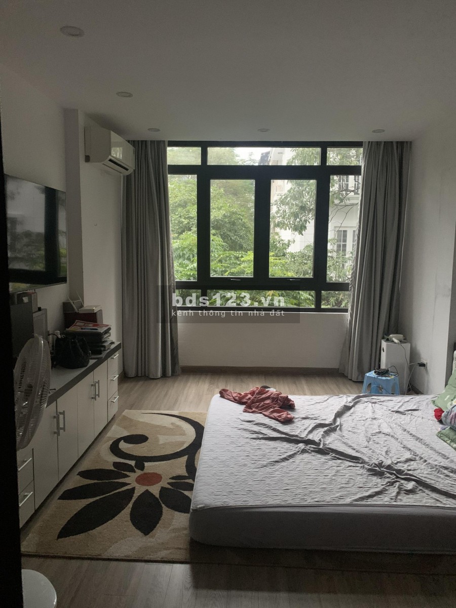 Bán nhà Thanh Xuân, lô góc thoáng sáng, diện tích 25m2, mt 3.7m, 4 tầng, giá bán 4.25 tỷ