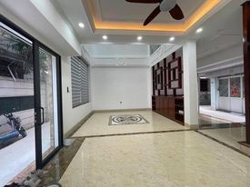 Lô góc Võ Chí Công, 2 mặt đường ô tô tránh, kinh doanh đỉnh, dt 75m2, 5 tầng, giá 8.3 tỷ