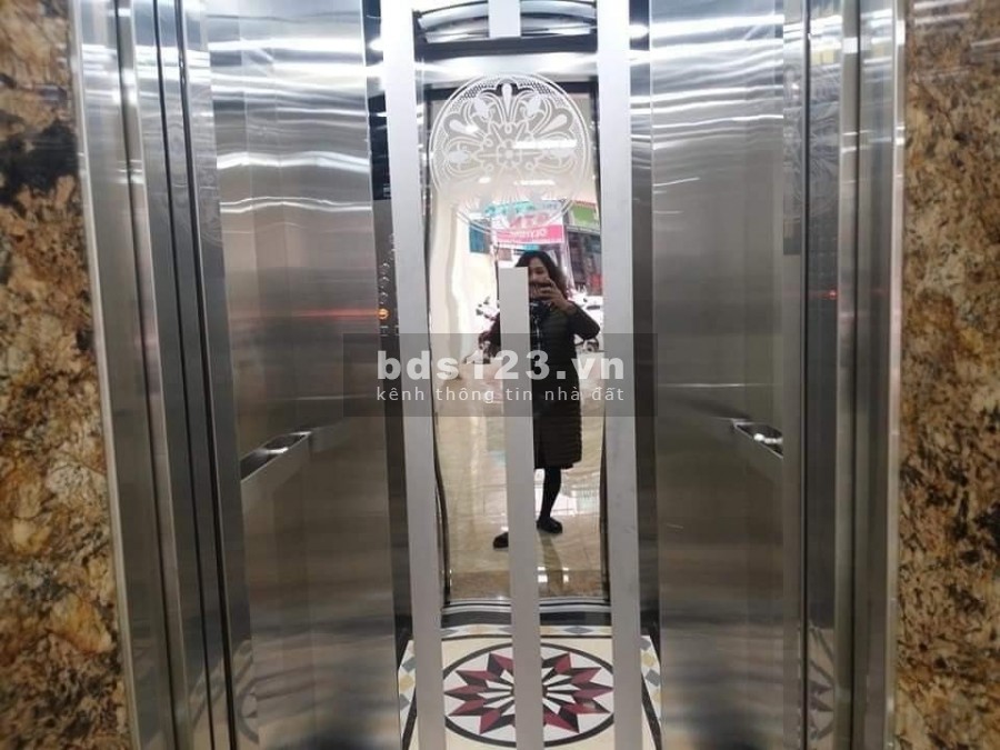 Cần bán căn hộ mini dt 92m2, 7 tầng, thang máy, ô tô Giáp Nhị Hoàng Mai, giá 10.x tỷ