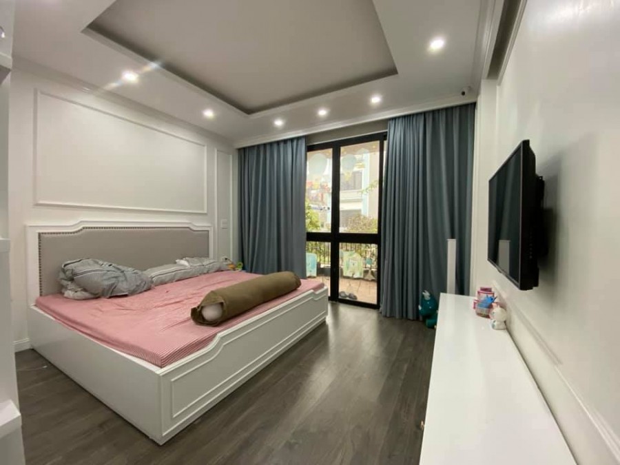 Bán nhà phố Lê Trọng Tấn, Hà Đông diện tích sử dụng 50m2 ô góc, ô tô giá 4 tỷ 55