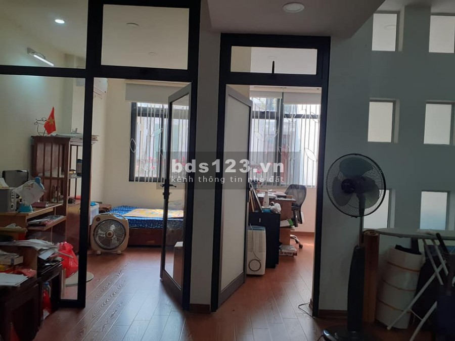 Nhà Gia Thụy, phân lô, ô tô tránh, diện tích 52m, mt 5m, 5 tầng, giá 6.8 tỷ