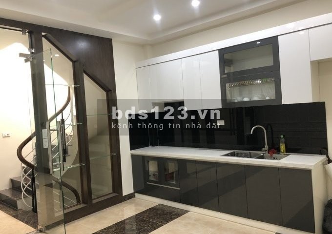 Bán gấp phố Nguyễn Thị Định kinh doanh hết ý, an sinh tuyệt vời, giá bán 8 tỷ