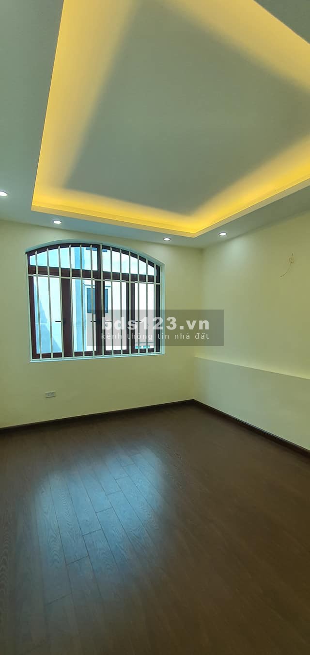 Kim Giang nhà đẹp ở luôn, sát ô tô tránh, 4 tầng diện tích 35m2 giá nhỉnh 3 tỷ