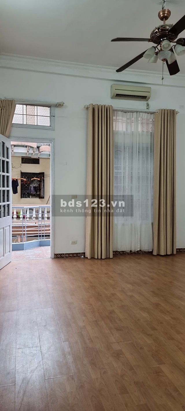 Nhà Gia Thụy, phân lô, ô tô tránh, diện tích 52m, mt 5m, 5 tầng, giá 6.8 tỷ