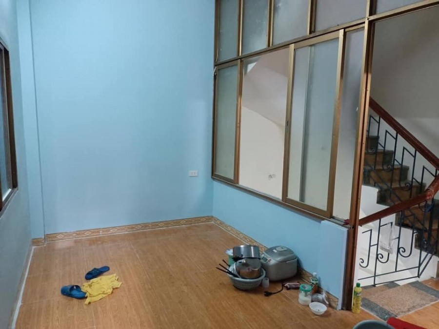 Bán nhà đường Láng, có nhà trung tâm Đống Đa, giá bán 2.25 tỷ, sổ đỏ đẹp