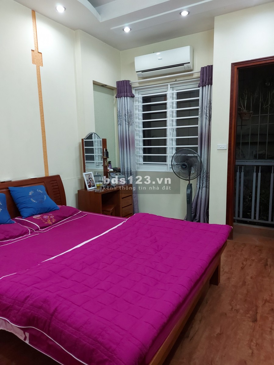 Bán đất Thái Hà ô tô tránh hai thoáng diện tích 44m2, giá bán 5.8 tỷ, thương lượng