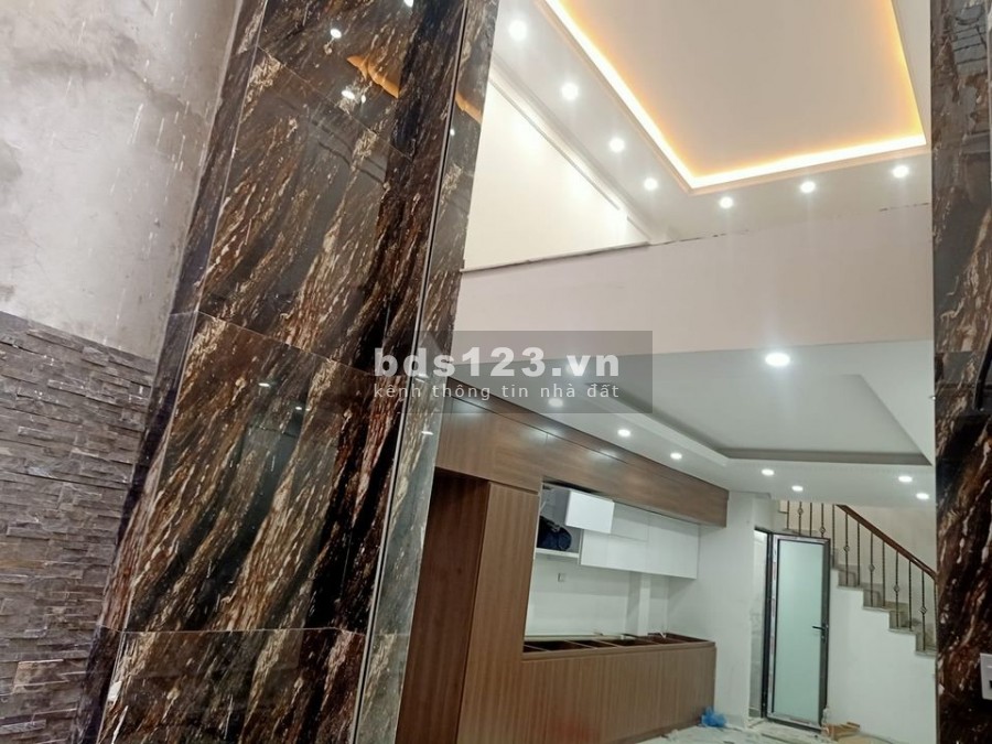 Chủ cần bán phố Vương Thừa Vũ, dt 42m2, vị trí trung tâm Thanh Xuân, phân lô Quân Đội, dân trí cao