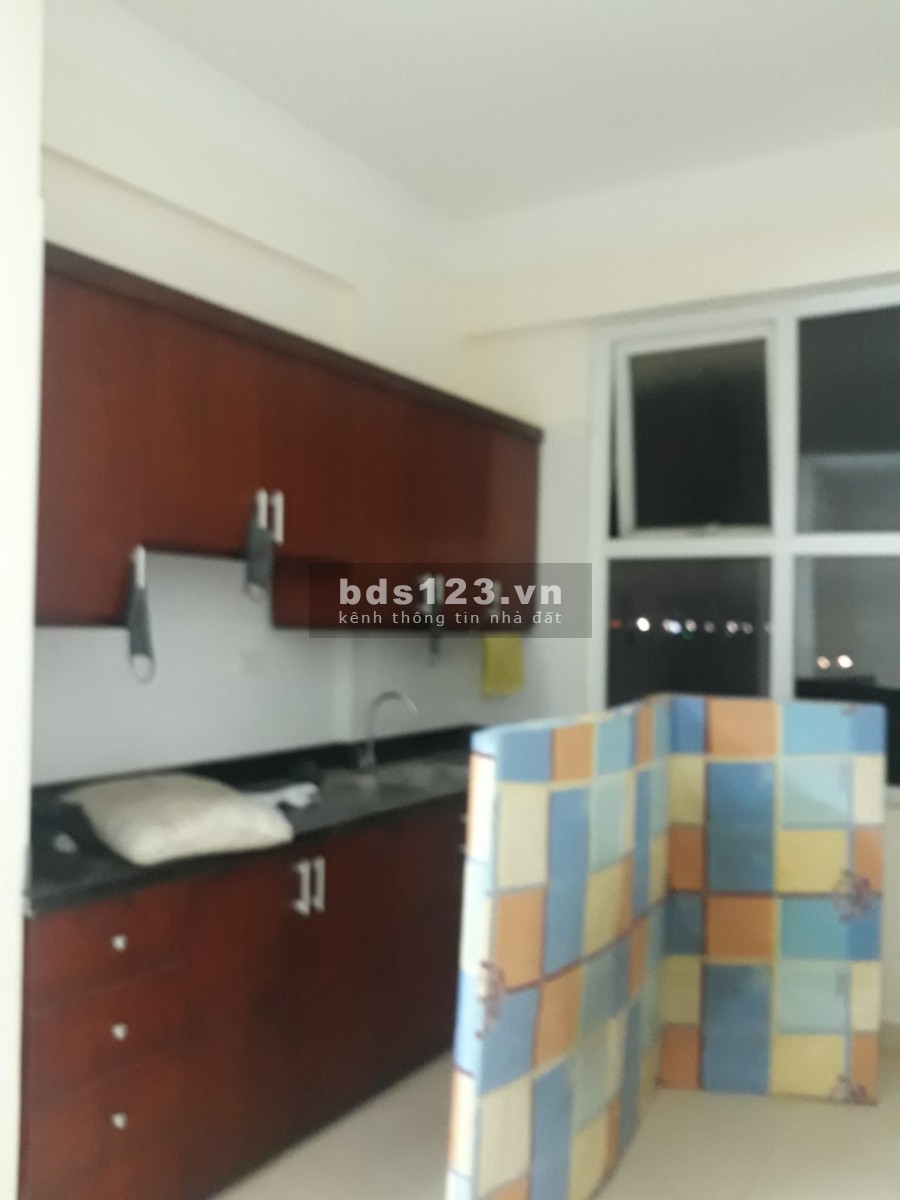 Bán gấp nhà phố Trâu Quỳ, Gia Lâm, diện tích 120m2, mt 9m, nhà 3 tầng xây kiên cố, công năng đỉnh