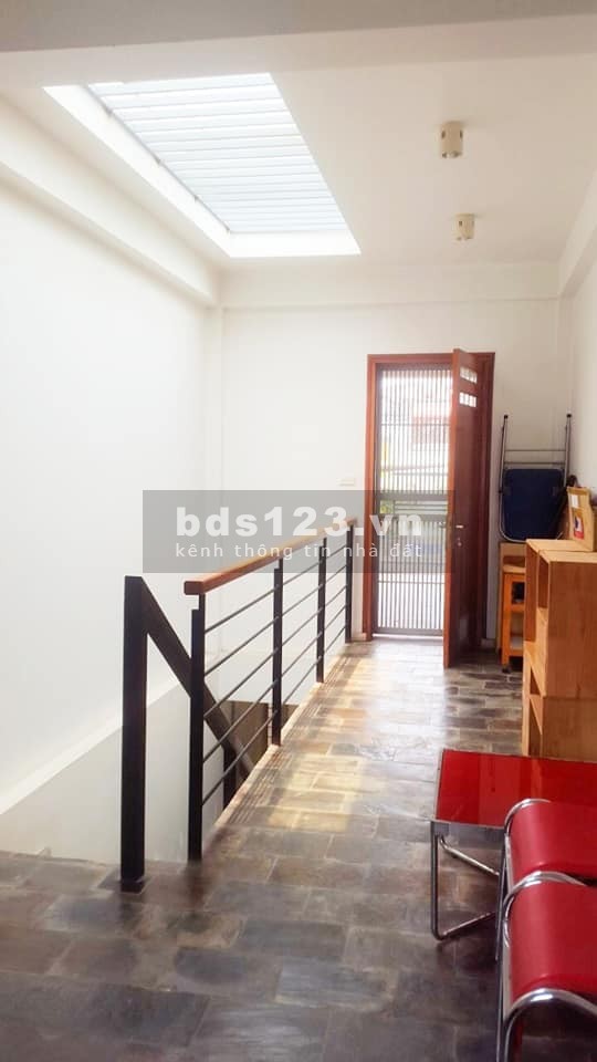 Bán nhà Lò Đúc mới đẹp tiếp giáp phố cổ thiết kế hiện đại dt 42m 5 tầng giá bán 5,5 tỷ