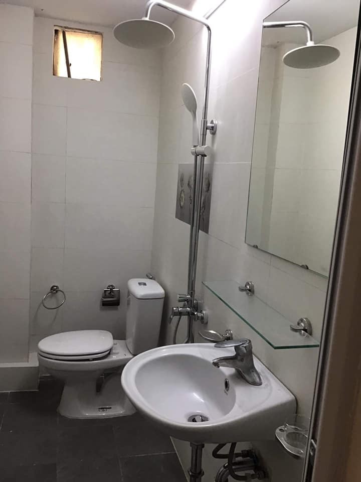 Bán nhà chỉ 2.75 tỷ nhà 5 tầng đẹp ở ngay, khu vực Lĩnh Nam, ngõ ô tô tránh, vô vàn tiện ích