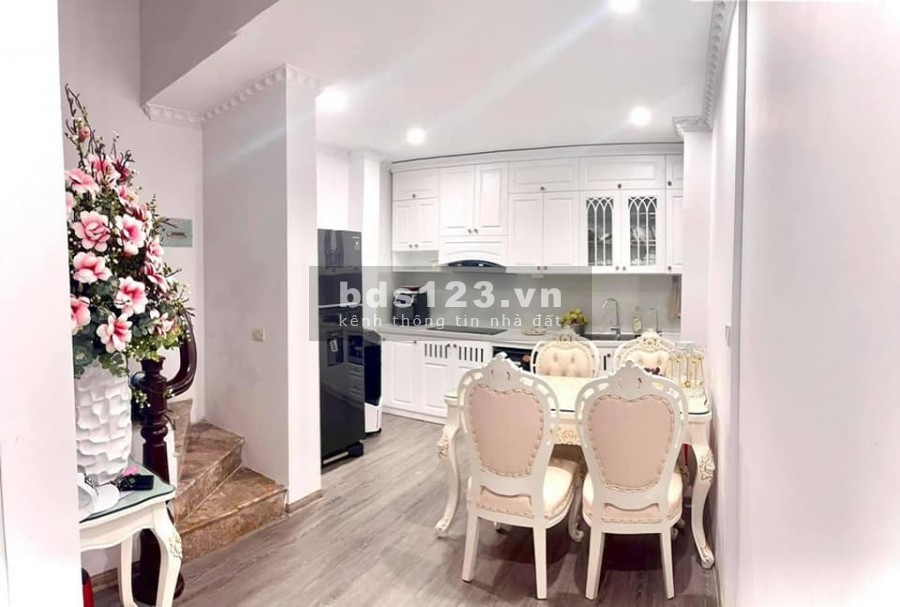 Bán nhà phố Nguyễn Sơn,Quận Long Biên diện tích 43m2, quy hoạch ổn định, dân trí cao