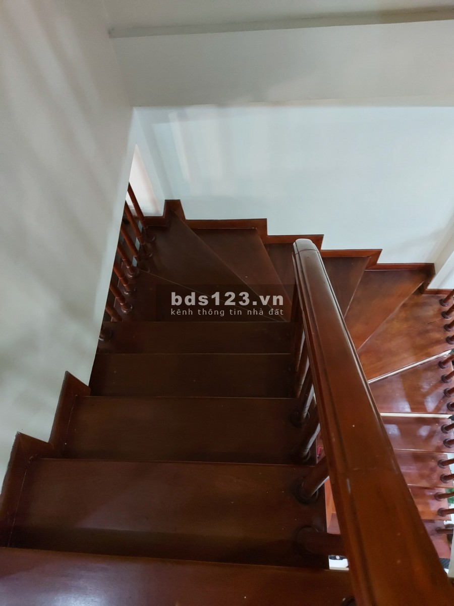 Bán đất Thái Hà ô tô tránh hai thoáng diện tích 44m2, giá bán 5.8 tỷ, thương lượng