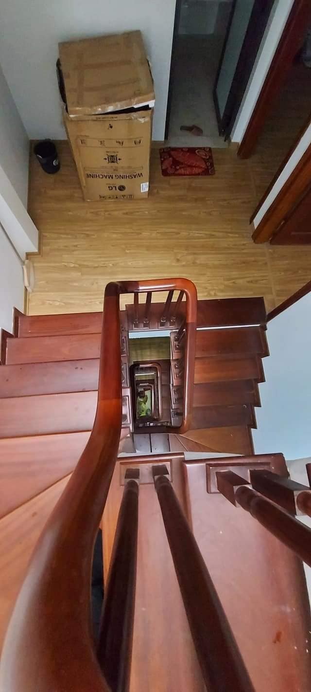 Bán nhà 5 tầng đúc, diện tích 47m2, cách Bách Thảo 200m, sẵn sàng giao dịch