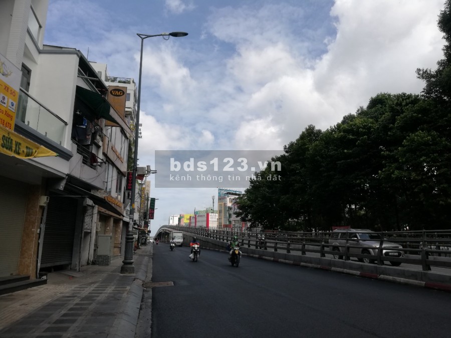 Nhà mặt tiền Hoàng Văn Thụ. Kinh doanh đa ngành giá bán nhanh 11 tỷ, sổ sẵn