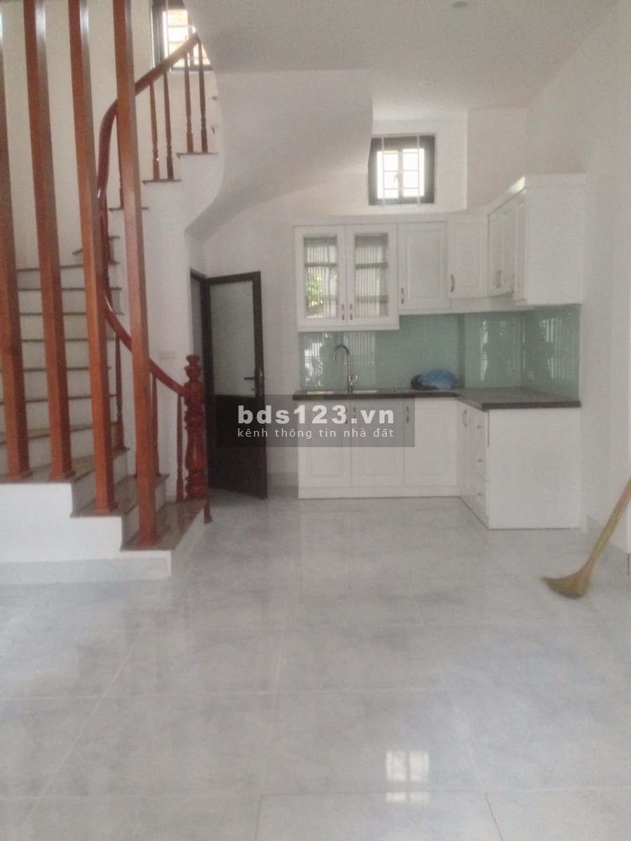 Bán nhà diện tích sử dụng 31m2 ngõ 173 Phú Thượng thông ngõ 163 Phú Thượng