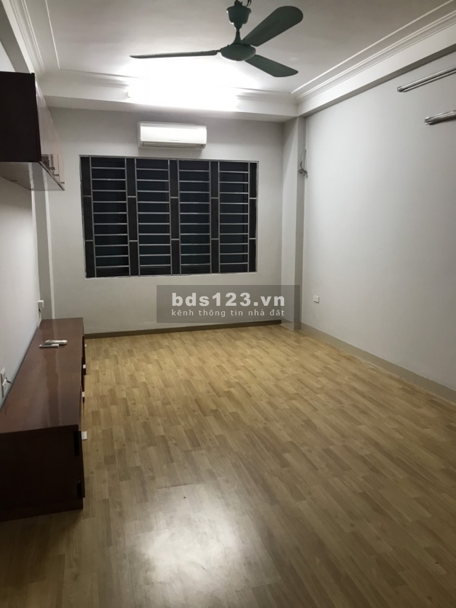 Bán nhà Vạn Phúc Quận Hà Đông diện tích sử dụng 32m2, 6 tầng giá chỉ 3,45 tỷ