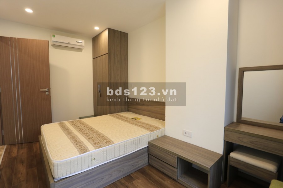 Cho thuê căn hộ tòa L4 Ciputra 58m2- 2PN full đồ. Giá 12 triệu/tháng, ở luôn