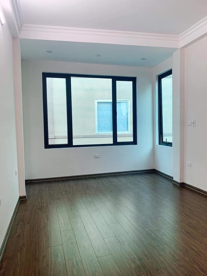 Bán nhà Mặt phố Sơn Tây, Ba Đình dt 32m2 5 tầng mt 6m giá bán chỉ 10,95 tỷ