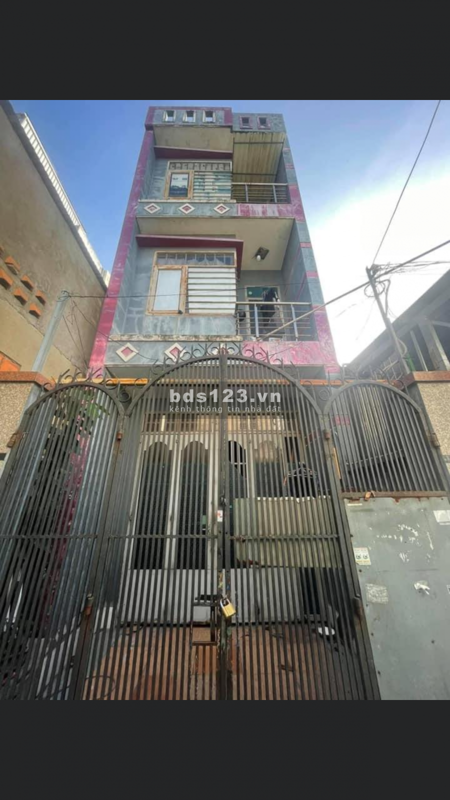 Bán nhà đường Phan Văn Trị gần trường P12 Bình Thạnh 50m2 3 lầu giá rẻ