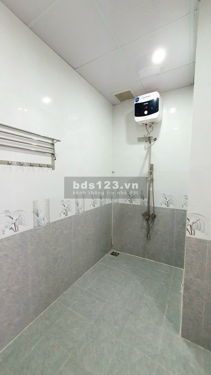 Bán nhà 2 tầng khu B Royal Parl full nội thất, đã có sổ hồng riêng chính chủ, lhcc