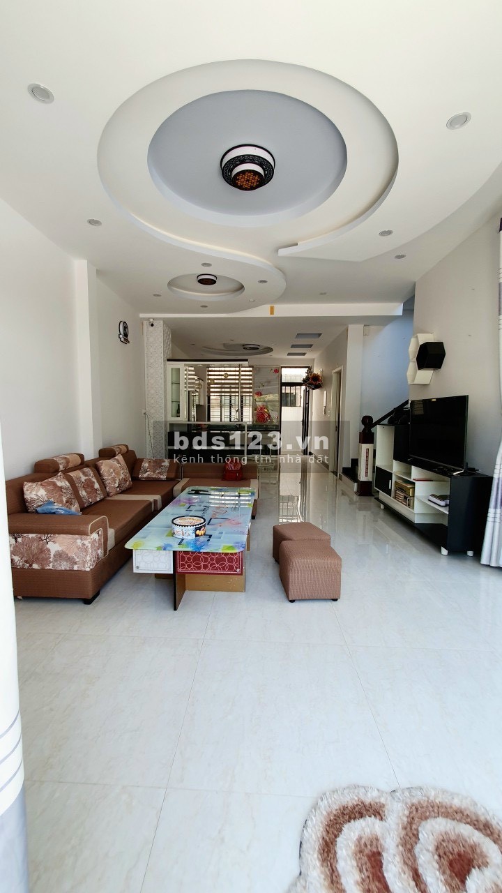 Bán nhà 2 tầng khu B Royal Parl full nội thất, đã có sổ hồng riêng chính chủ, lhcc