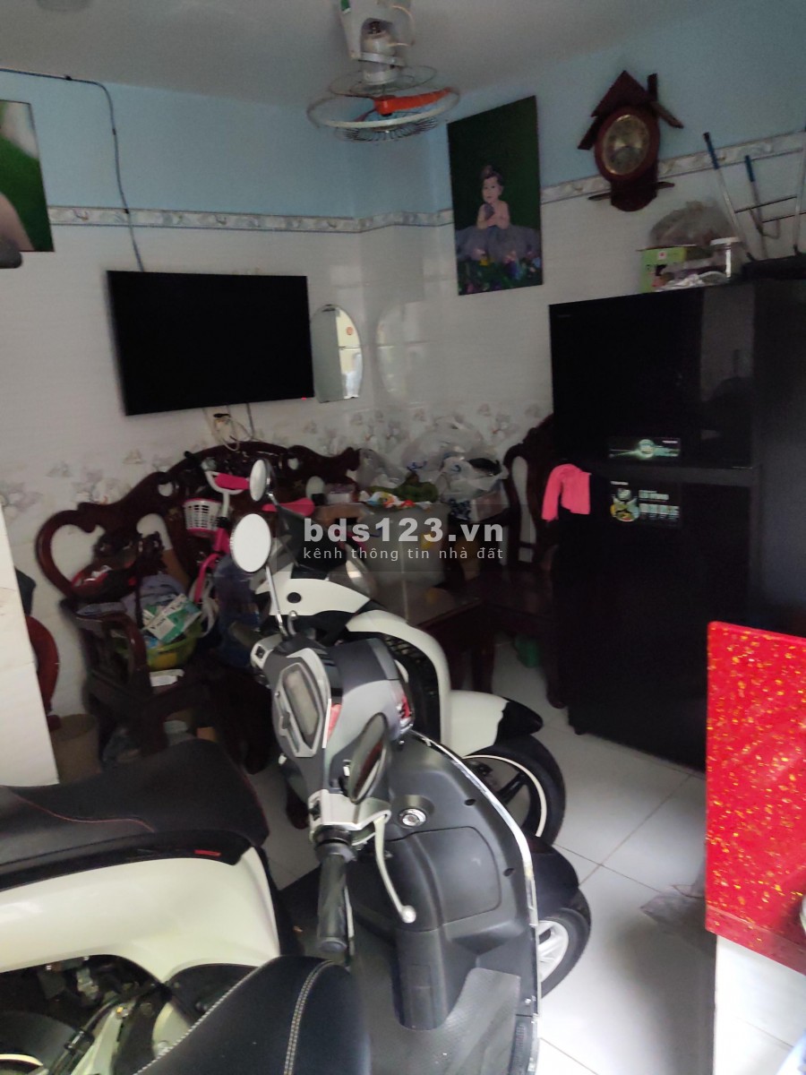 Chính chủ bán nhà Hồ Thị Kỷ, P1, Quận 10, dtsd 15m2, 1 trệt, 3 lầu, dt (3x5)m, chỉ 3.9 tỷ