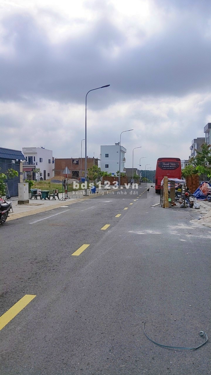 Nhanh tay đầu tư vào đất nền tại Tân Uyên sẽ có lợi nhuận cao sau vài tháng