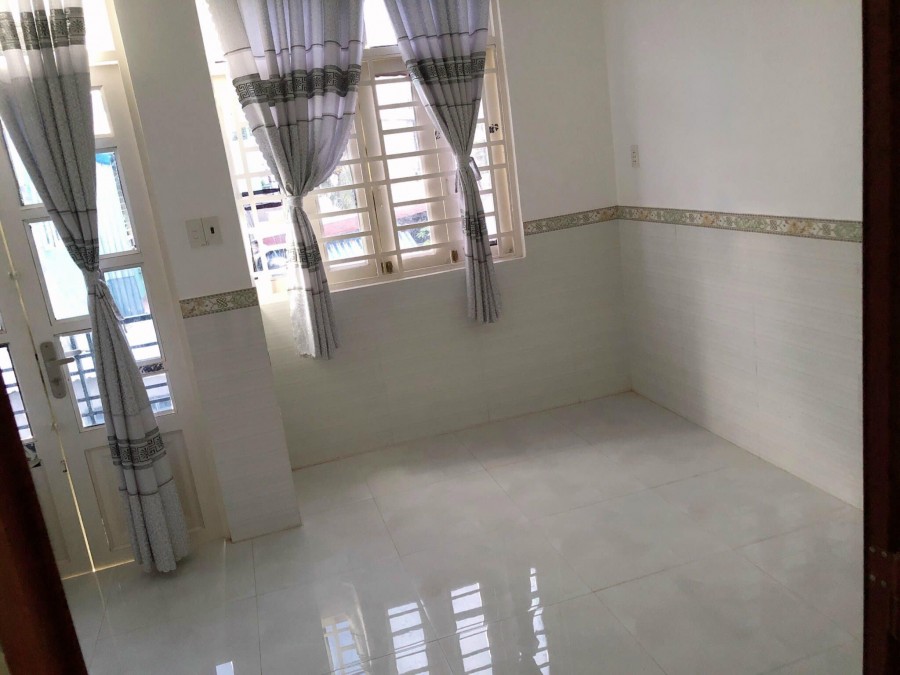 Hẻm xe hơi chính chủ bán nhà 864/64 Tôn Đản, phường 5,dt 43m2, 3 tầng, Gía 5.1 tỷ.