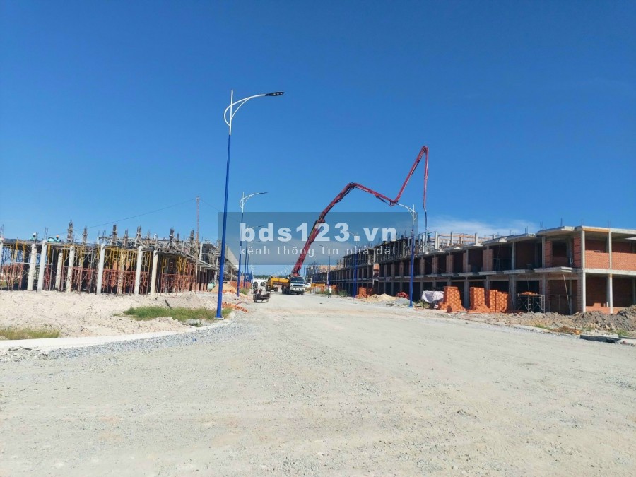 Thị trường BĐS nóng bỏng đang là thời cơ cho nhà đầu tư, khu vực dân cư đông đúc