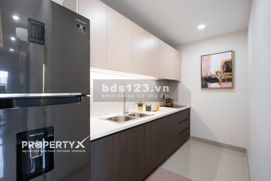 Bán căn 2pn Grand Center giá 2 tỷ 9 giảm còn 2 tỷ 3 tặng gói bảo hiểm 400 triệu+1 chỉ vàng + 1 máy lọc không khí