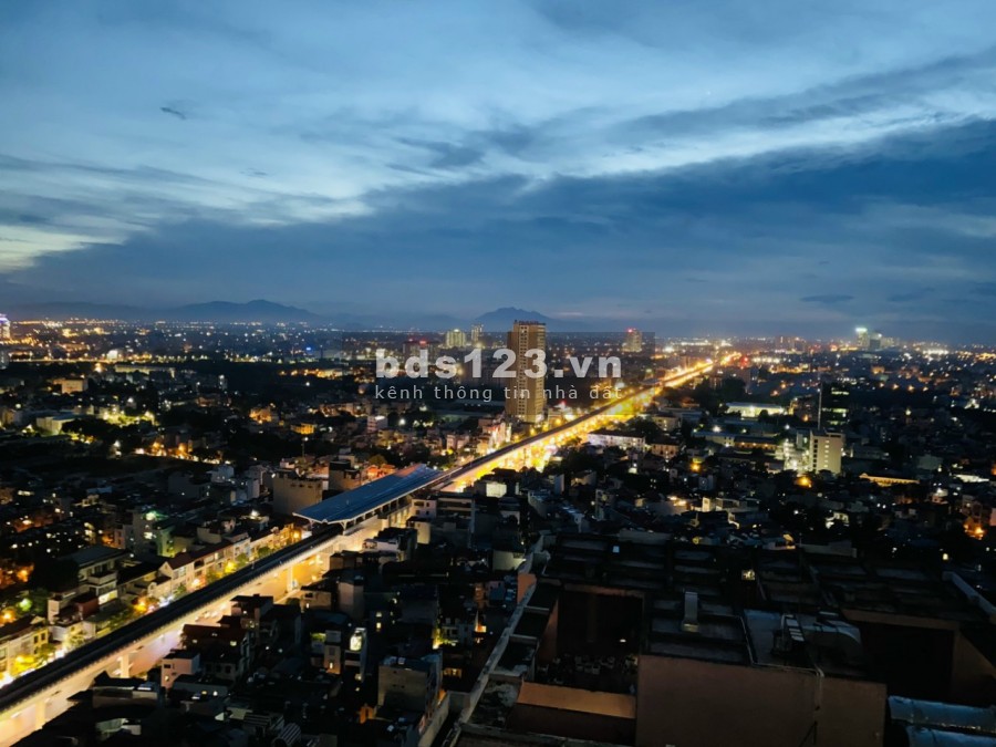 Bán căn hộ 3 ngủ dt 134m2, chỉ 2,7 tỷ nhận nhà, có sổ hồng ngay Goldmark city 136 Hồ Tùng Mậu