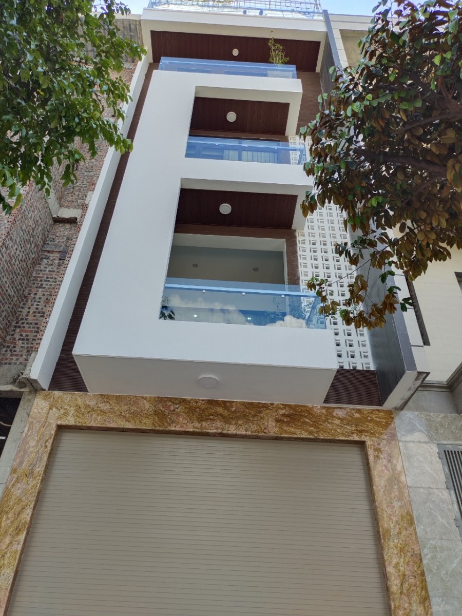 Chính chủ bán nhà lô 9 liền kề 3 KĐT ĐamSan, Phú Xuân, TP Thái Bình DT95m2x5 tầng Giá 6.8 tỷ
